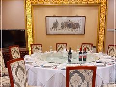 包厢-汗腾格里·风味餐厅(新疆驻京办店)
