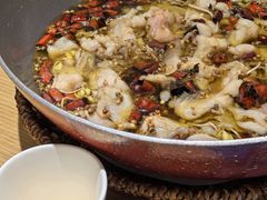 -渝信川菜 · 川味家常菜(财富购物中心店)