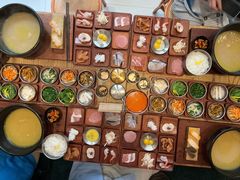 -银米·云南传统过桥米线(双廊黑金冠店)