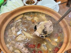 -威邵鸡煲(西华路总店)
