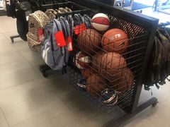 -NIKE北京马连道换季优惠店