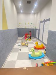 -Pony Baby宝尼婴幼儿游泳SPA馆
