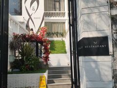 -Mark&Mars Restaurant