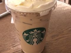 -星巴克(昆明美辰百货店)