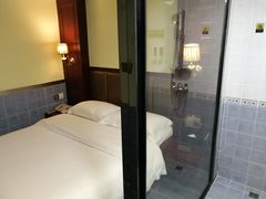 -好家园酒店(深圳坪山技术大学地铁站店)