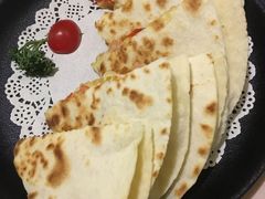 培根虾仁凯撒迪亚芝士饼-遇见西木美式餐厅(体育路店)