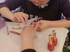 -群丽化妆摄影美甲纹绣培训学校