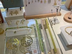 -LADY FAFA(巨鹿路陕西南路路口店)