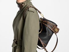 -华夏典当行(龙德广场店)