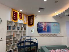 -龙格亲子游泳·水育早教运动中心(绿宝中心)
