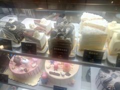-焙丽拾光(麦凯乐直营店)