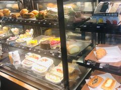 面包甜点陈列柜-星巴克(杭州湖滨银泰E区店)