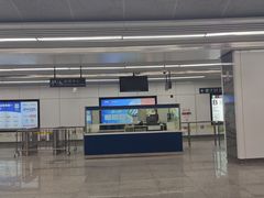 -建设三路(地铁站)