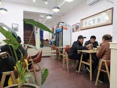 大堂-红姐东北菜私房菜铁锅炖饺子馆(中街店)