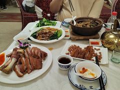 -津津菜馆(绝没分店)