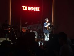 -TZ House音乐现场(来福士中心店)
