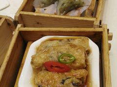 腐皮卷，鲜虾香茜饺，菠萝包-百乐门喜宴(海珠广场华厦店)