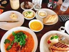 -ROAST coffee & eatery