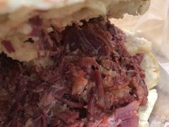 优质肉夹馍-杨天玉腊牛羊肉店