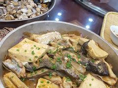 -乔家小院•本地小海鲜•非遗驴肉(万年泉路店)