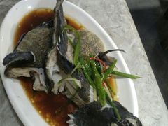 -四川小胡子海鲜(丁村万人海鲜广场店)