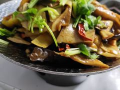-天天向上素食餐厅(五台山店)