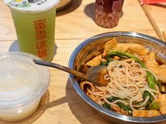 -柳州肥姨妈大骨螺蛳粉(万达中心店)