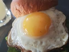 -HIGH FIVE哈福手工汉堡(桂林路店)