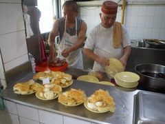 -丁红照水煎包胡辣汤