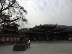 -峨眉山报国寺