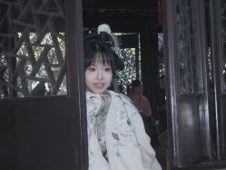 -一揽芳华汉服旗袍体验馆(拙政园店)