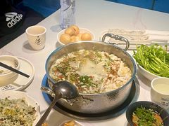 -德林酸菜鱼火锅(南丹店)