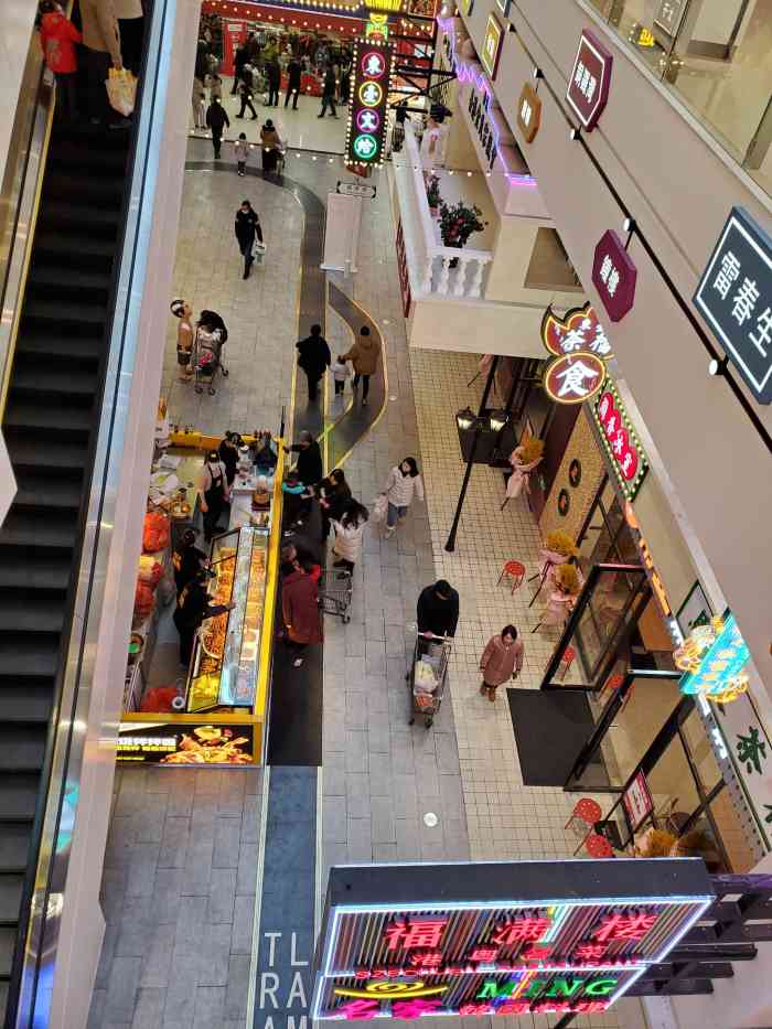 吾悦广场(东台店)-"吾悦广场一周年庆典活动,现场演出.