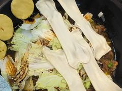 -人民公社铁锅炖·东北菜(卫国道店)