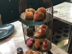 -La Mer Restaurant & Lounge