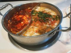 -德林酸菜鱼火锅(南丹店)