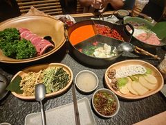 -三出山火锅(南京万象天地店)