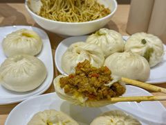 -李与白包子铺(桐梓林店)