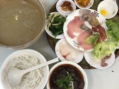 -桥香园云南过桥米线(金马碧鸡店)