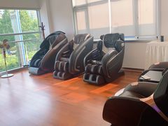 -河北盛世之星奔驰4S店(赵佗公园店)