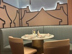 -满江红四季餐厅 · 国家五钻级酒家(新纪元大酒店店)