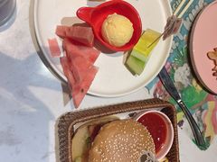 -水桶王国主题餐厅·聚会·生日派对·亲子活动·家庭套餐(亚龙湾希尔顿店)