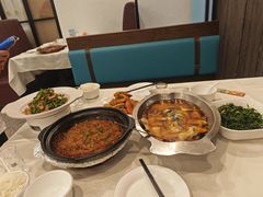 -鑫巴蜀小镇 · 水煮鱼专研店(玉桥店)