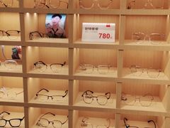 -一代眼镜·蔡司配镜(浦东大拇指广场店)