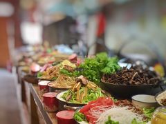 -闯关东东北农家菜(崂山石老人店)