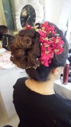 -红馆妆造(中央大街店)