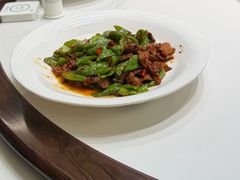 -民族手抓羊肉馆·滩羊手抓·烤全羊