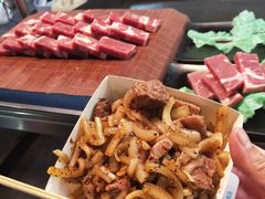 -六合夜市