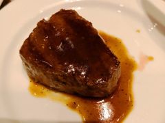 -上海漕河泾万丽酒店