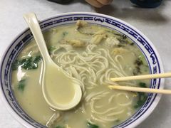 -明呈黄鱼面馆(斜土路店)